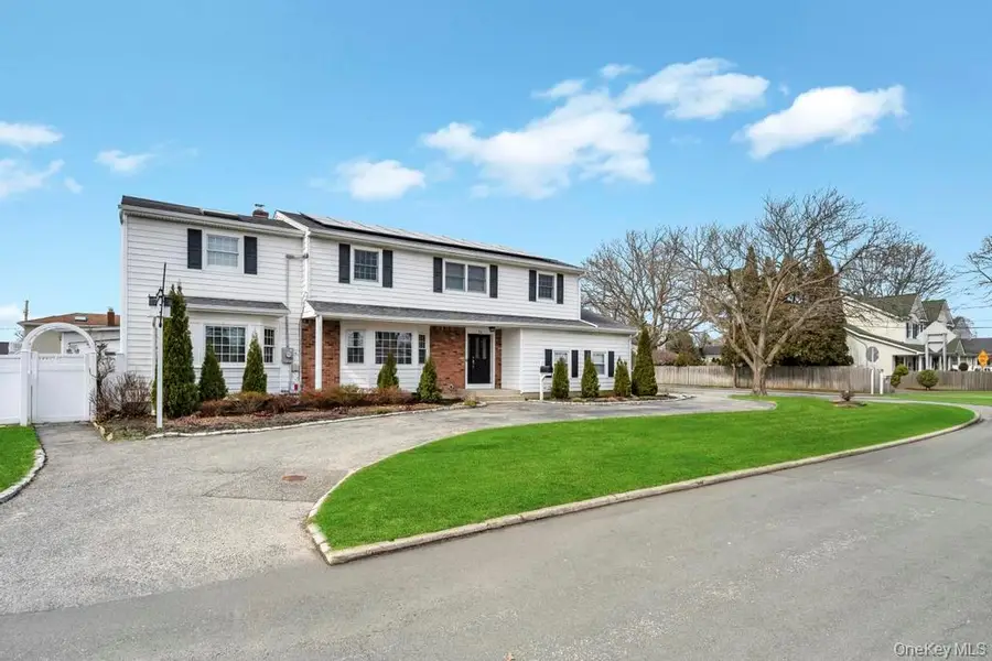 30 County Line Road, Farmingdale, NY 11735 - #3