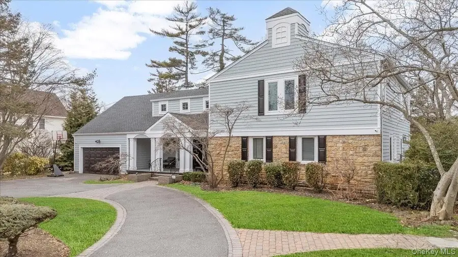 1040 Links Road, Woodmere, NY 11598 - #2