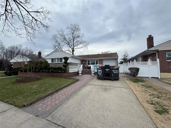 600 Astor Street, Elmont, NY 11003