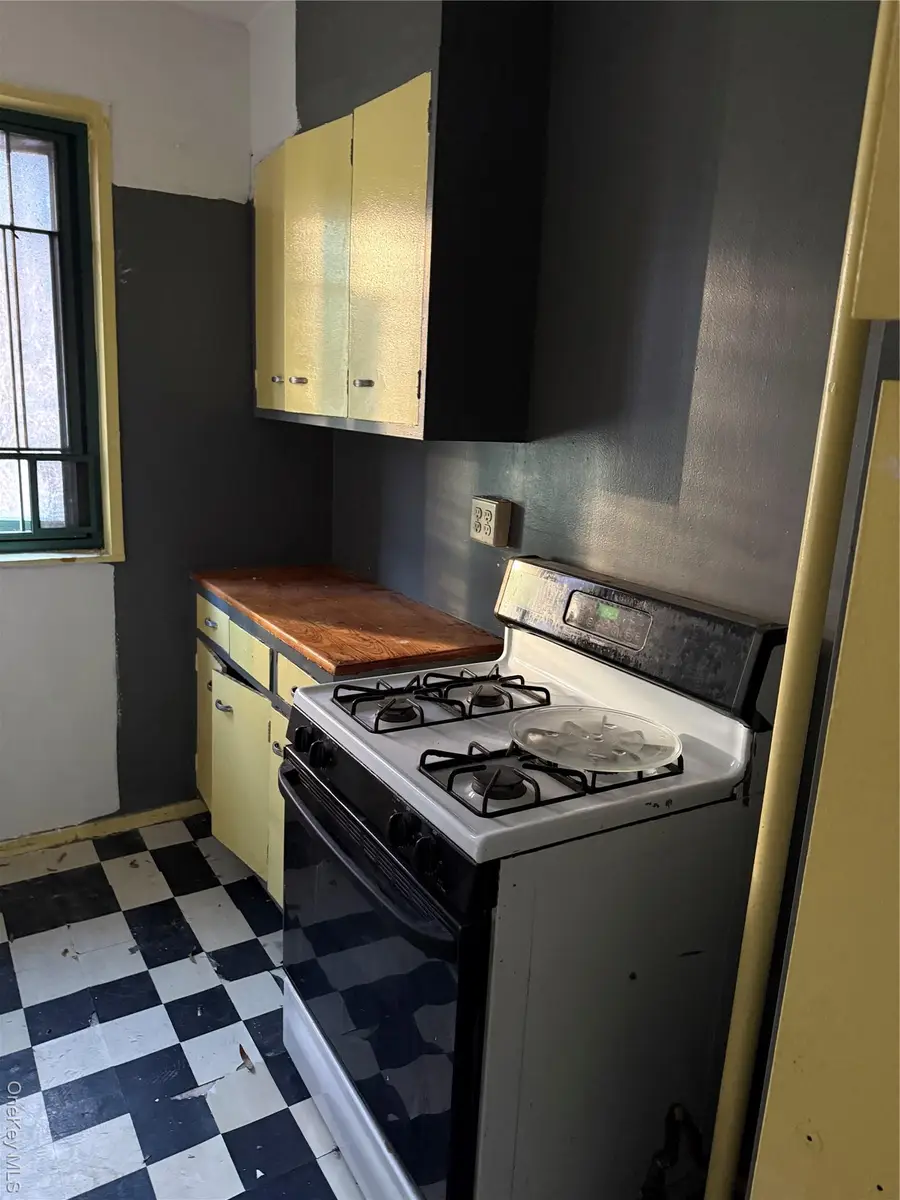 1560 Metropolitan Avenue #6A, Bronx, NY 10462 - #2