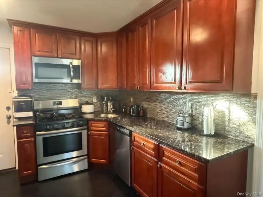 1013 Merriam Road, Bay Shore, NY 11706 - #2