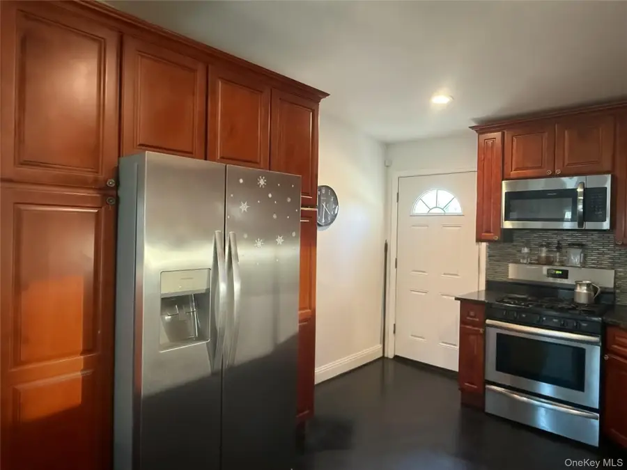 1013 Merriam Road, Bay Shore, NY 11706 - #3