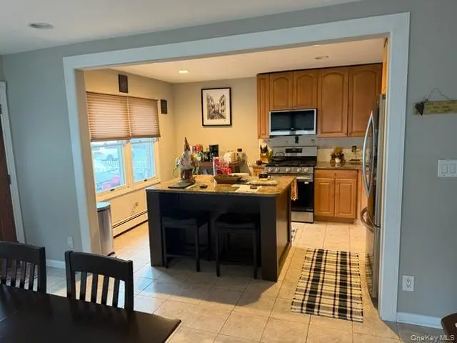 212 Gordon Avenue, Westbury, NY 11590 - #2