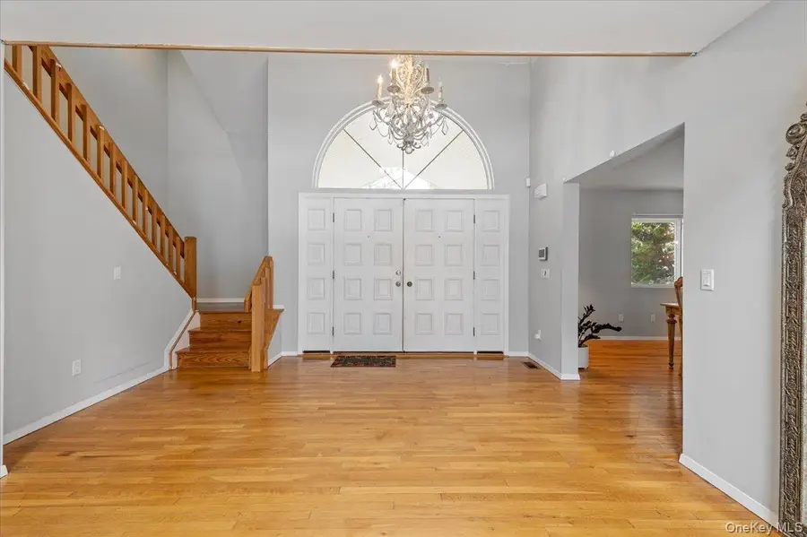 24 Wisteria Drive, Remsenburg, NY 11960 - #2