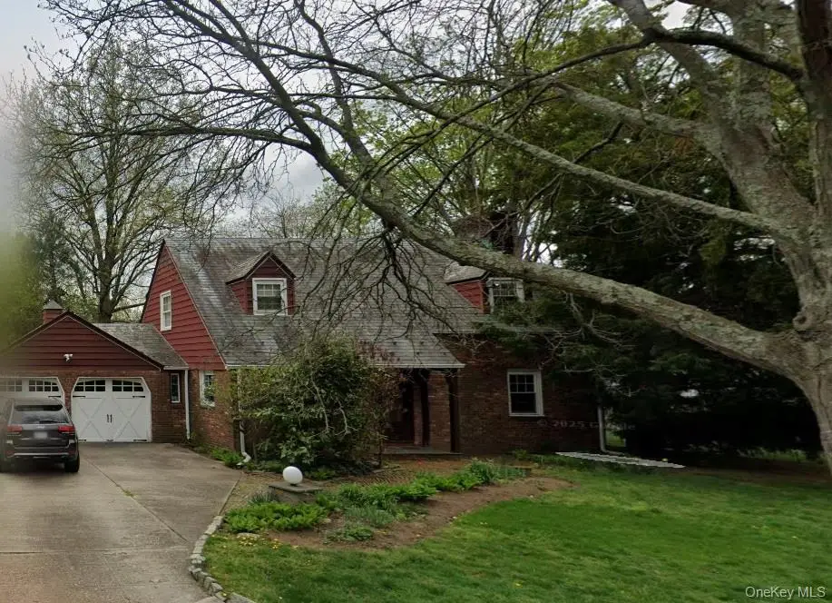 200 Howard Street, East Williston, NY 11596 - #1