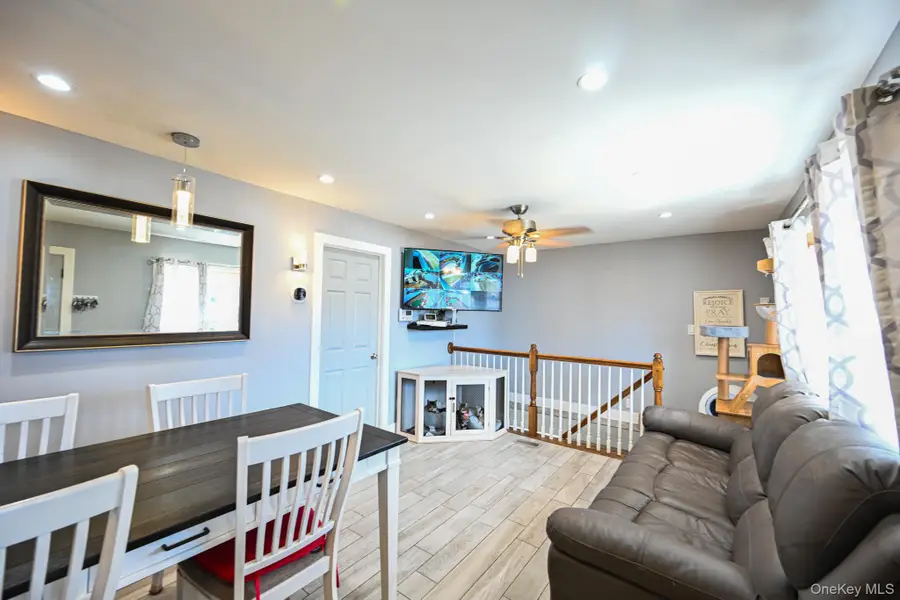 13 E Walnut Street, Central Islip, NY 11722 - #3