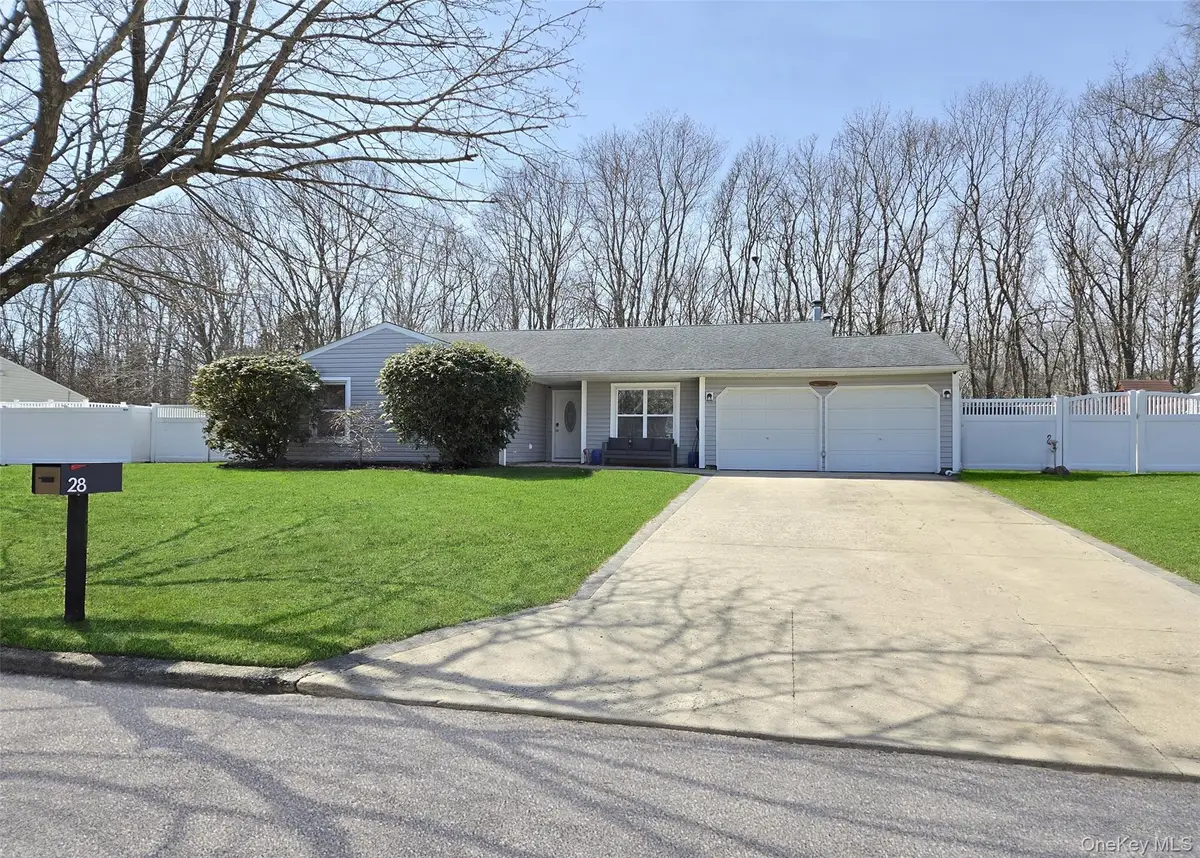 28 Timber Trail Lane, Medford, NY 11763 - #1