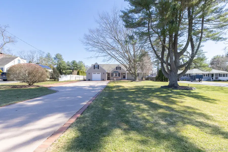 16 Ursular Court, Smithtown, NY 11787 - #2