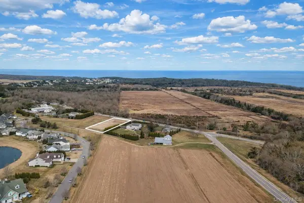 3921 Sound Avenue, Riverhead, NY 11901