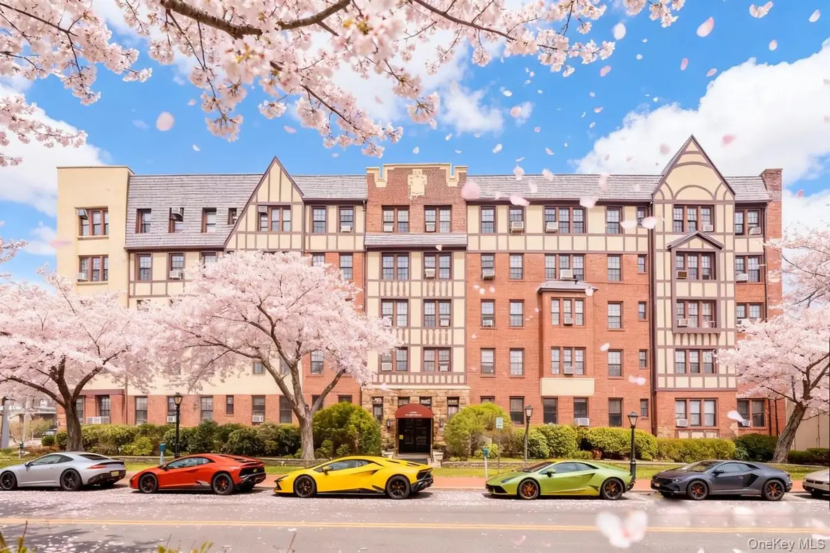 4 Maple Drive #6O, Great Neck, NY 11021 - #1