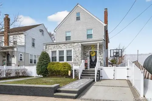 545 Marcellus Road, Williston Park, NY 11596 - #2