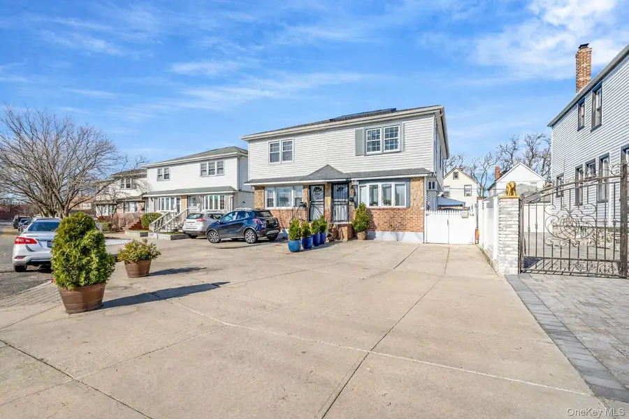 13314 Hawtree Creek Road, South Ozone Park, NY 11420 - #3