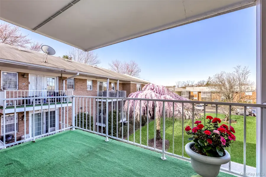 104 Bon Aire Circle W #8L, Suffern, NY 10901 - #3