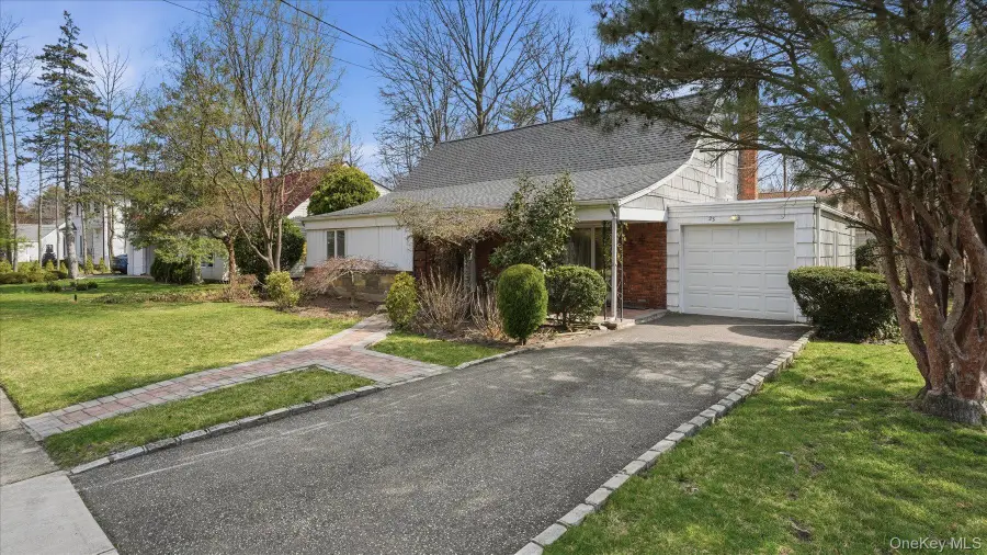 23 Hartley Road, Great Neck, NY 11023 - #2