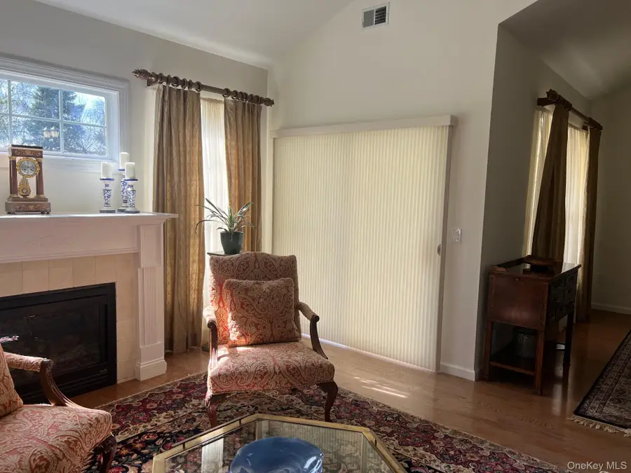 15 Constantine Way, Mount Sinai, NY 11766 - #2