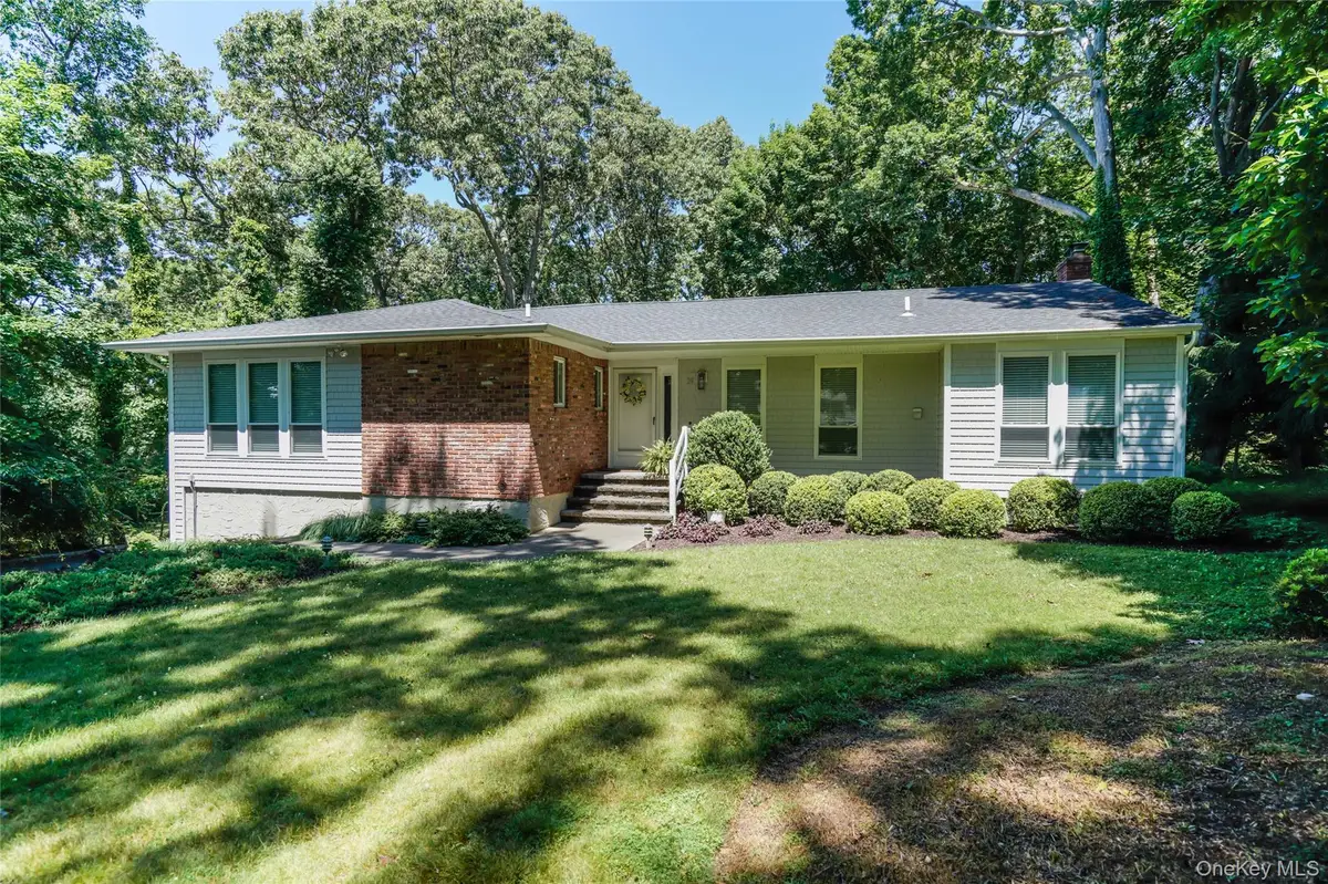 39 Lotowana Lane, Stony Brook, NY 11790 - #1