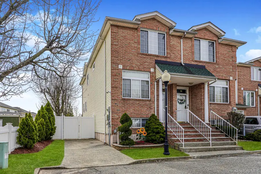 10 Dunhill Lane, Staten Island, NY 10309 - #2