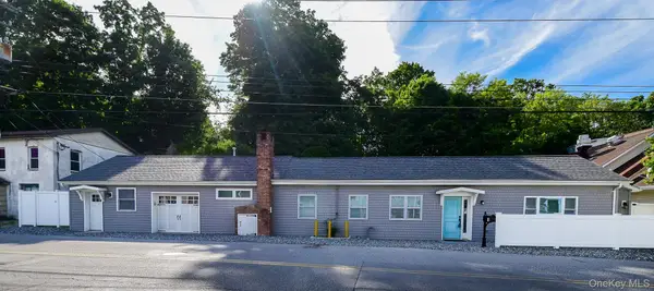 16 Clark Place, Mahopac, NY 10541