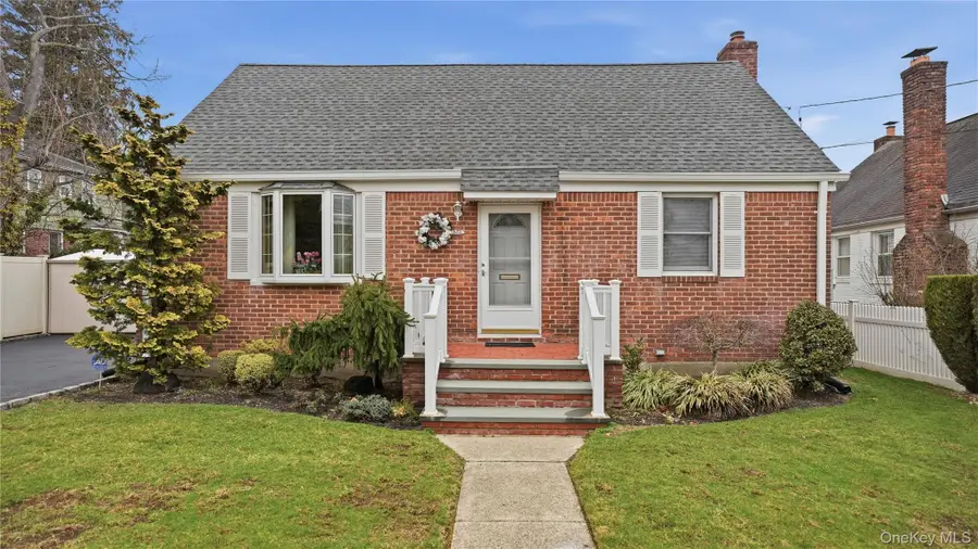 358 Kensington Road S, Garden City South, NY 11530 - #2