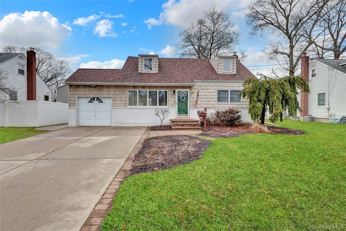 214 Whittier Avenue, North Babylon, NY 11703 - #1