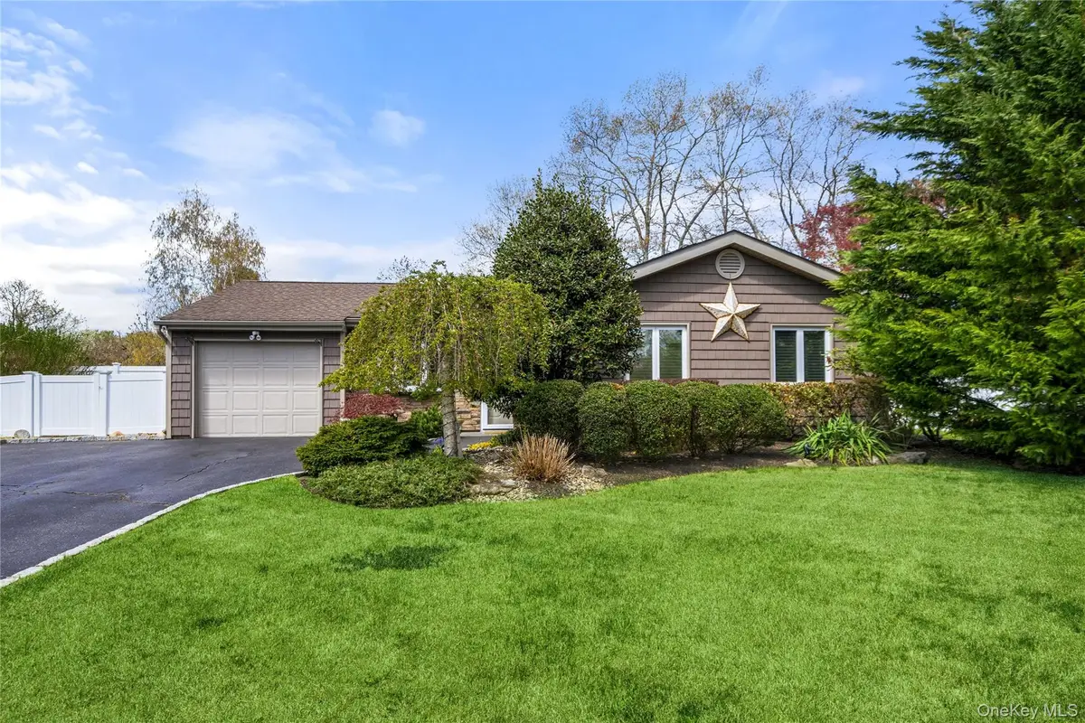 21 Elkin Drive, Middle Island, NY 11953 - #1