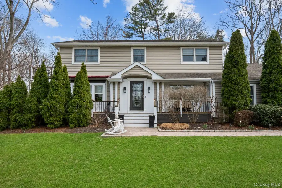 29 Dyke Road, Setauket, NY 11733 - #2