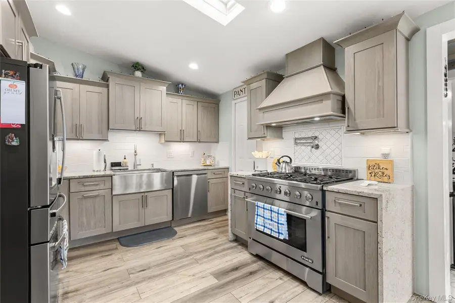 225 Montgomery Avenue, West Babylon, NY 11704 - #2