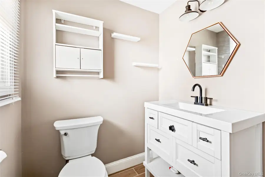 7 Mount Mckinley Avenue, Farmingville, NY 11738 - #3