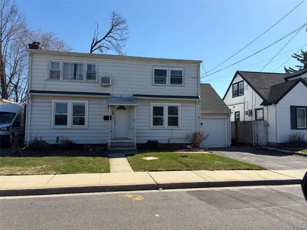 18 Myers Avenue, Hicksville, NY 11801