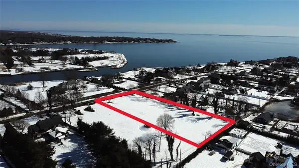 100A Awixa Avenue, Bay Shore, NY 11706