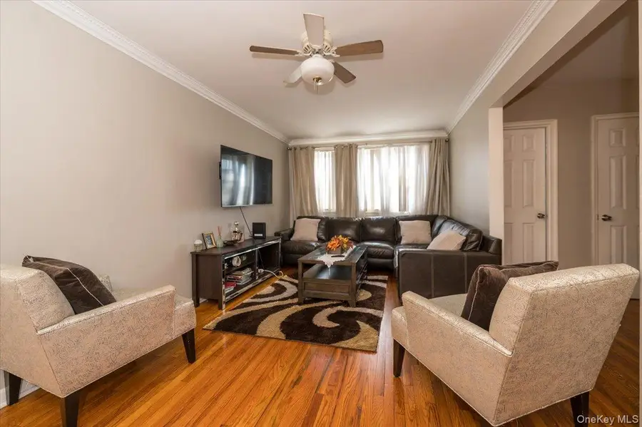 2515 Eastchester Road, Bronx, NY 10469 - #3