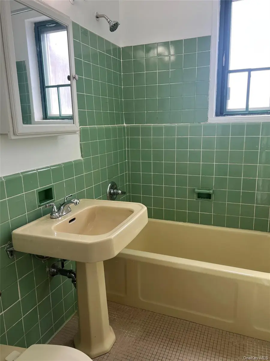 1604 Metropolitan Avenue #12A, Bronx, NY 10462 - #3