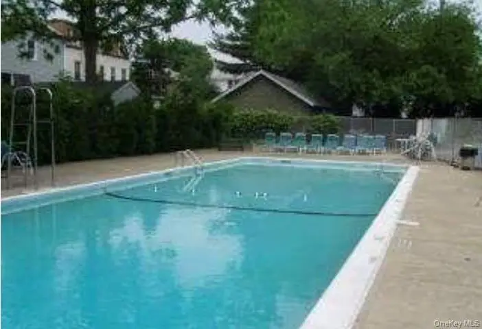 20 Daley Place #113, Lynbrook, NY 11563 - #3