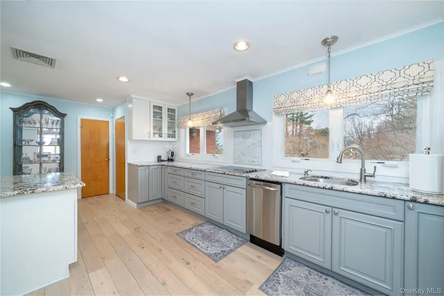 65 Townsend Road, Cortlandt Manor, NY 10517 - #2