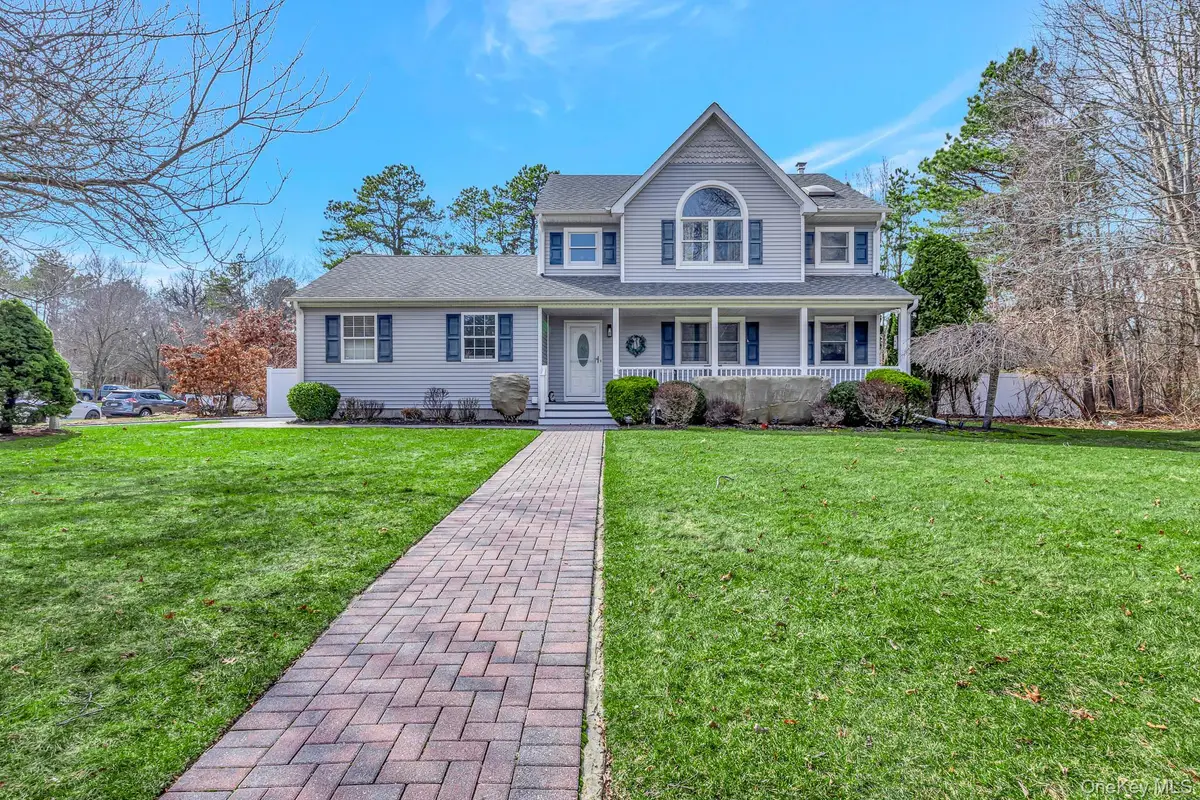 10 Tall Oaks Court, Manorville, NY 11949 - #1