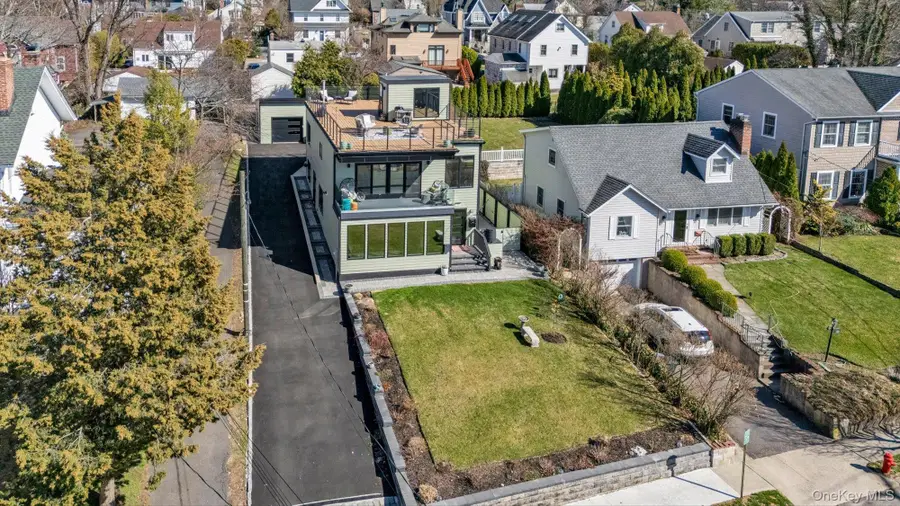 37 Carlton Avenue, Port Washington, NY 11050 - #3