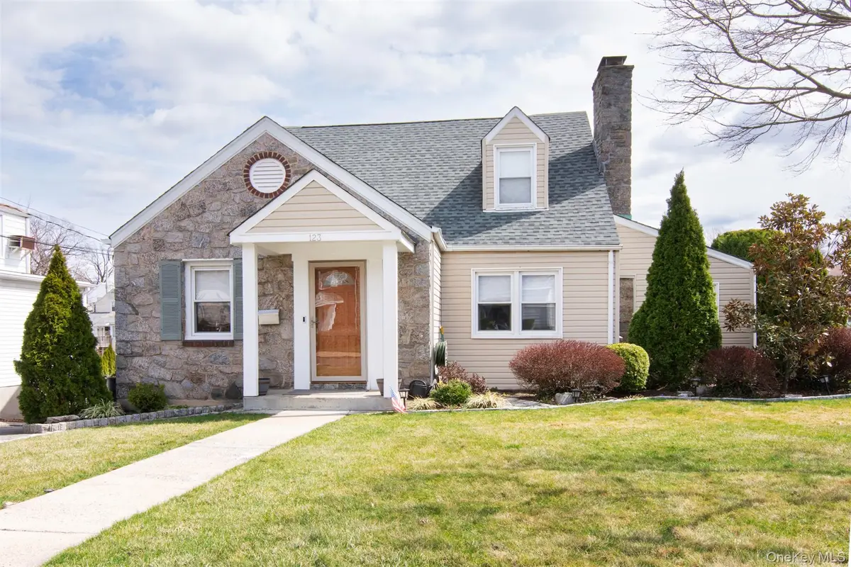 123 Hildreth Place, Yonkers, NY 10704 - #1