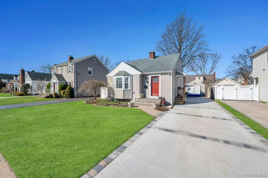 2478 Loft Avenue, Baldwin, NY 11510 - #2