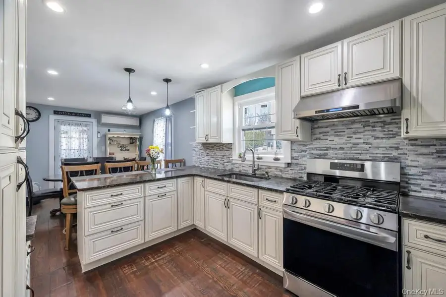 2478 Loft Avenue, Baldwin, NY 11510 - #3