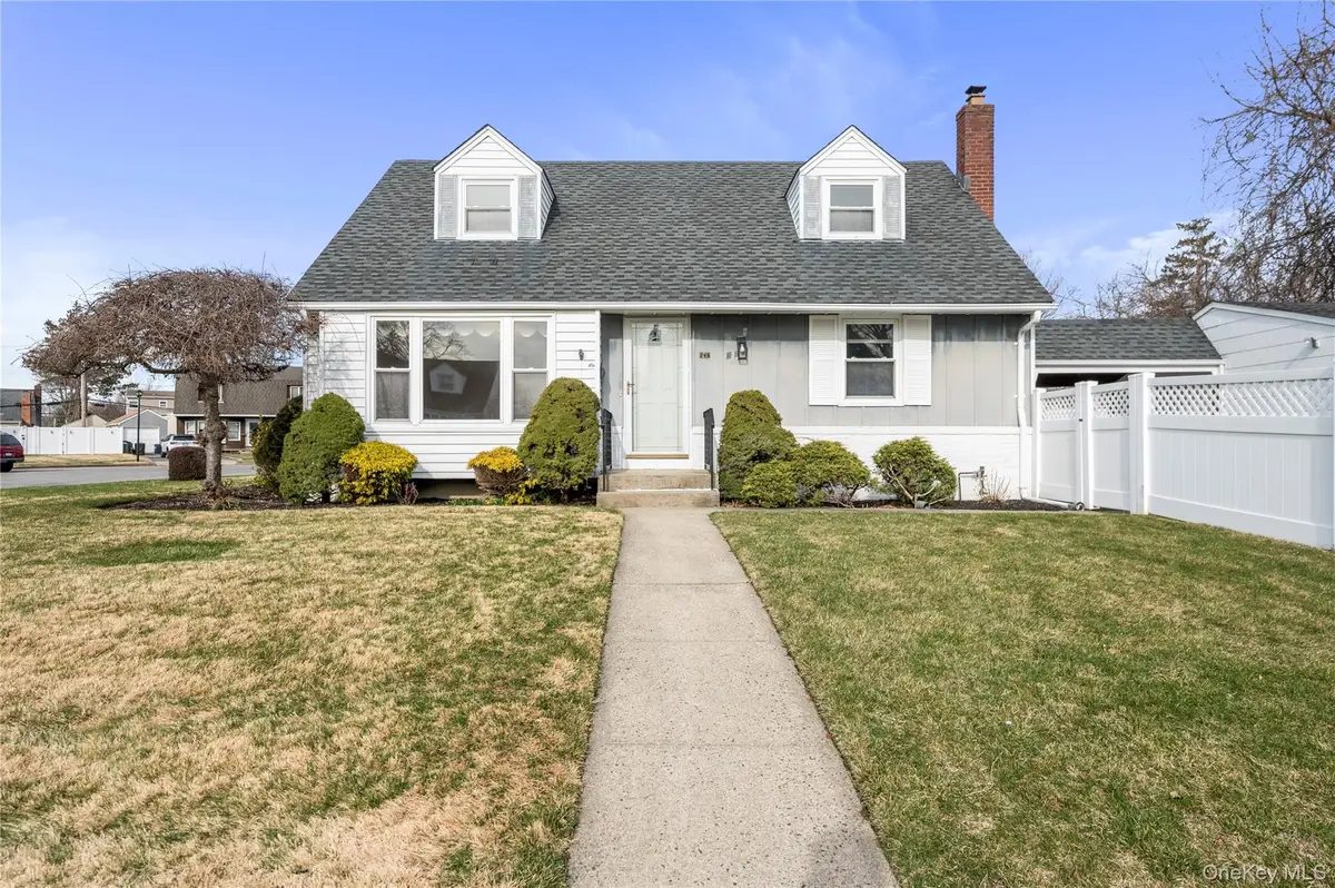 832 Stratford Drive, East Meadow, NY 11554 - #1