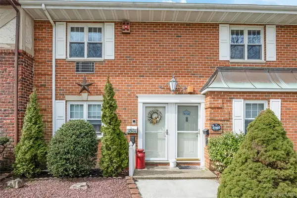 10 Glen Hollow Road #C7, Holtsville, NY 11742