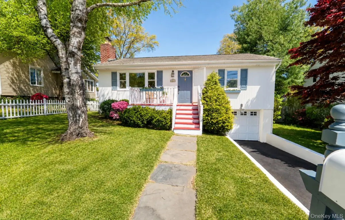 8 Seneca Avenue, White Plains, NY 10603 - #1