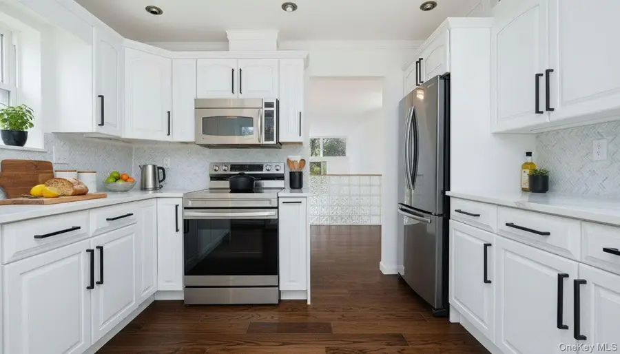 1418 Fox Glen Drive, Hartsdale, NY 10530 - #2