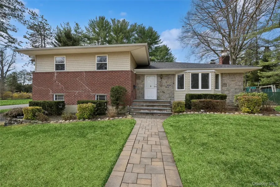 6 Viola Drive, Glen Cove, NY 11542 - #2