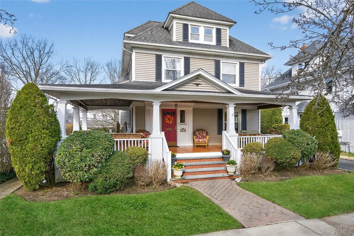 114 Roosevelt Street, Garden City, NY 11530 - #1