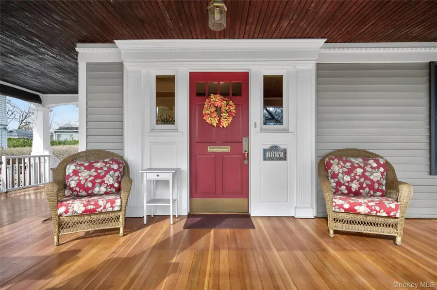 114 Roosevelt Street, Garden City, NY 11530 - #3