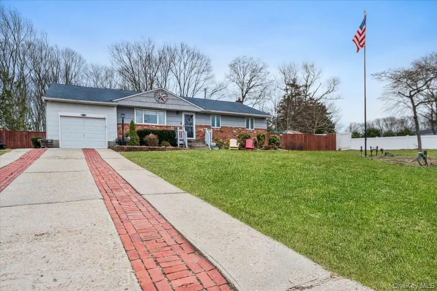 11 Lower Road, Smithtown, NY 11787 - #2