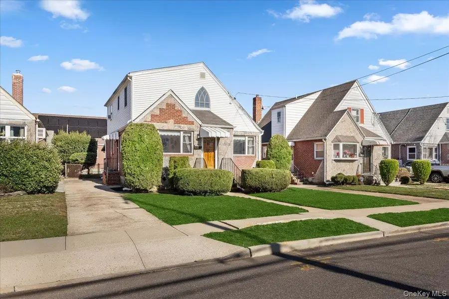 214 Central Boulevard, New Hyde Park, NY 11040 - #3