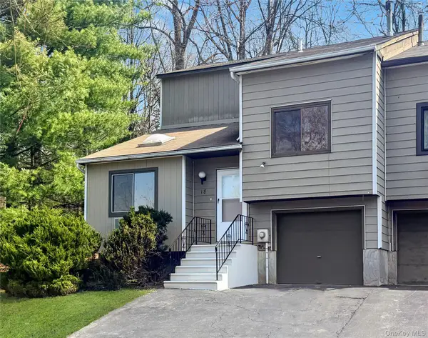 18 Spruce Court, Fishkill, NY 12524