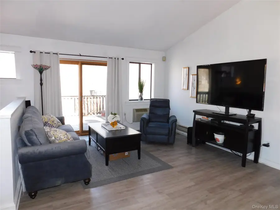 33 Meadowlark Lane, Woodridge, NY 12789 - #2